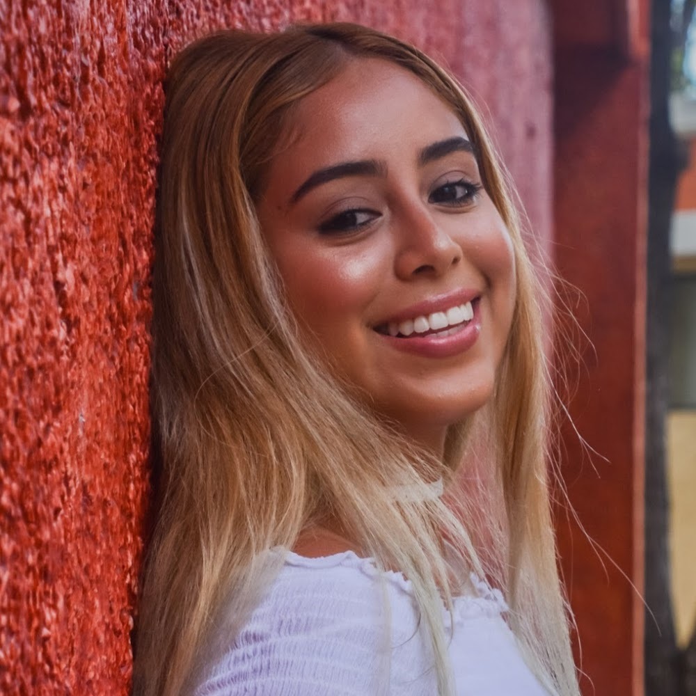 Meet your Posher, Yasmin